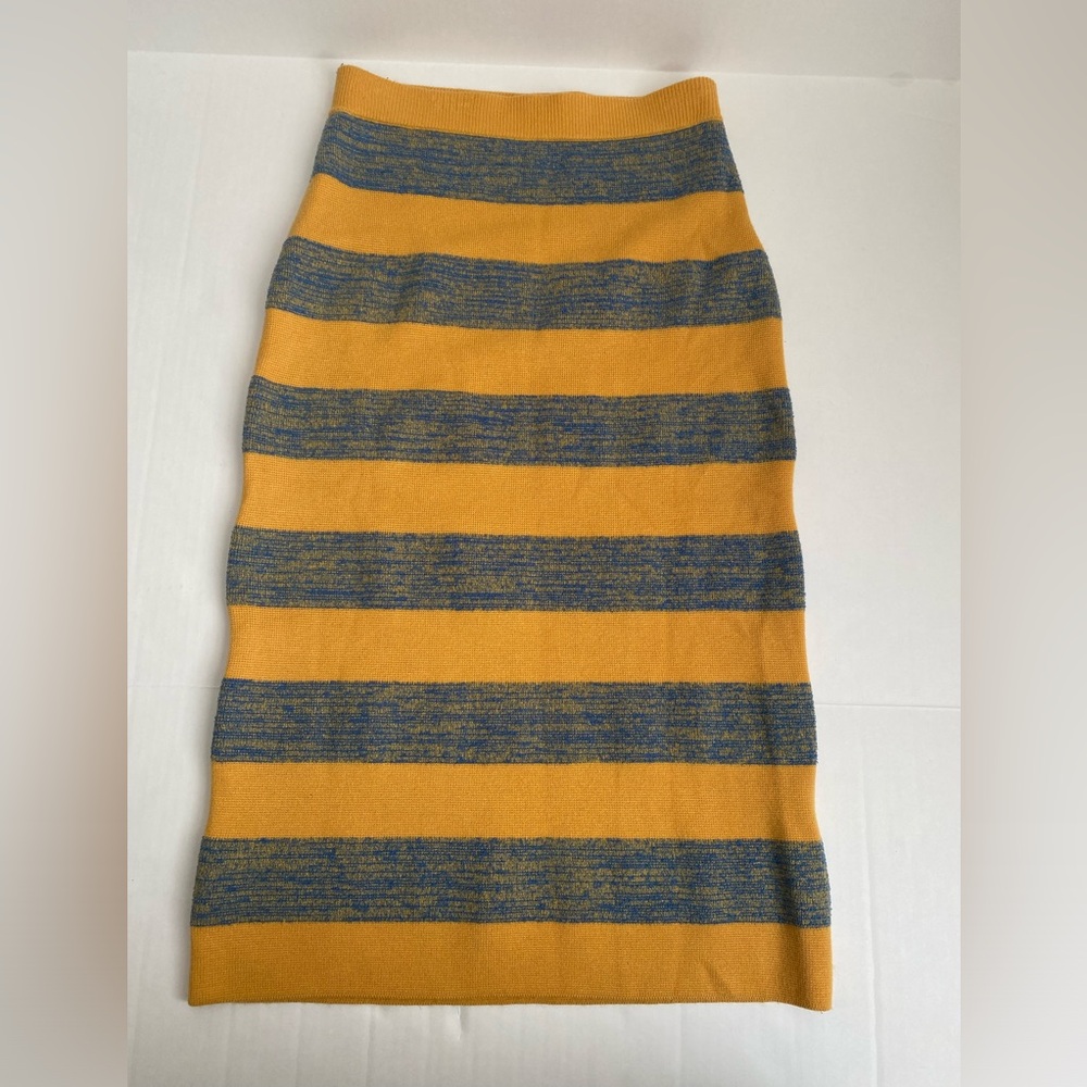 Lou & Grey skirt size small